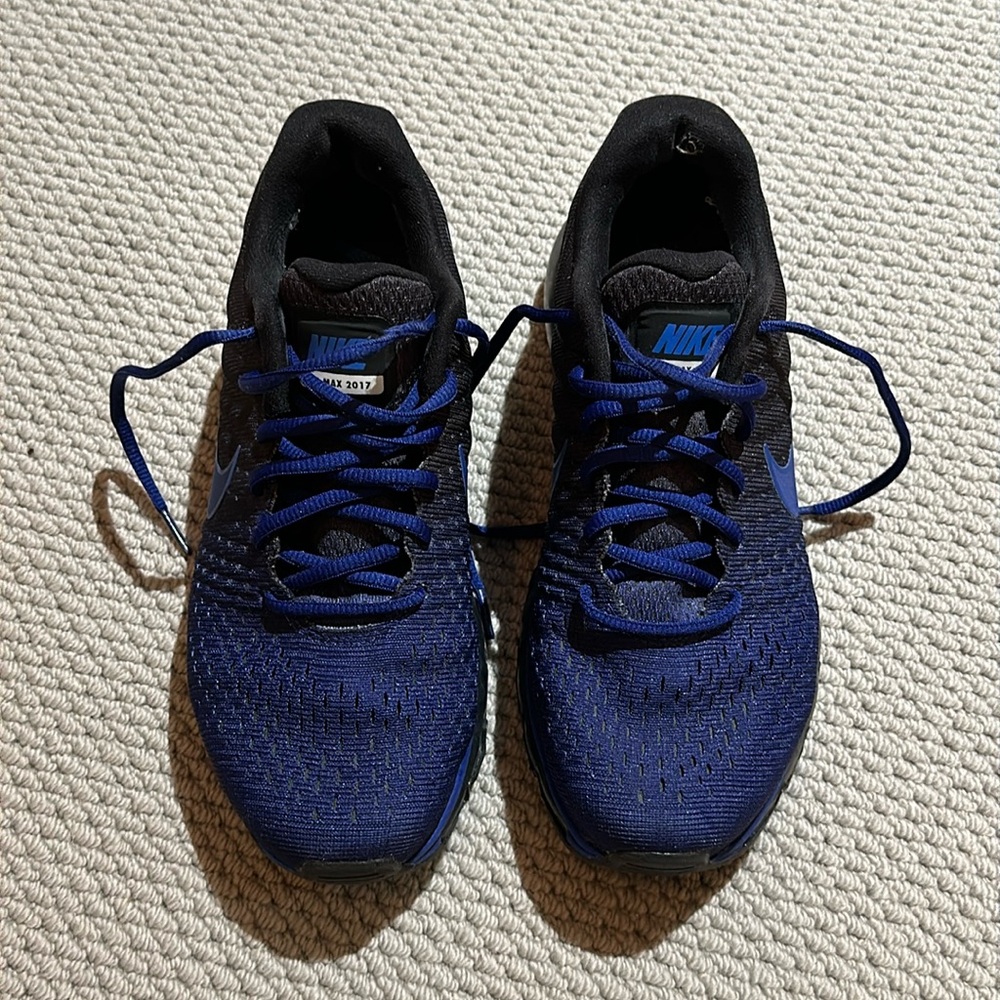 Nike Air Max 2017 WOMENS SIZE 7